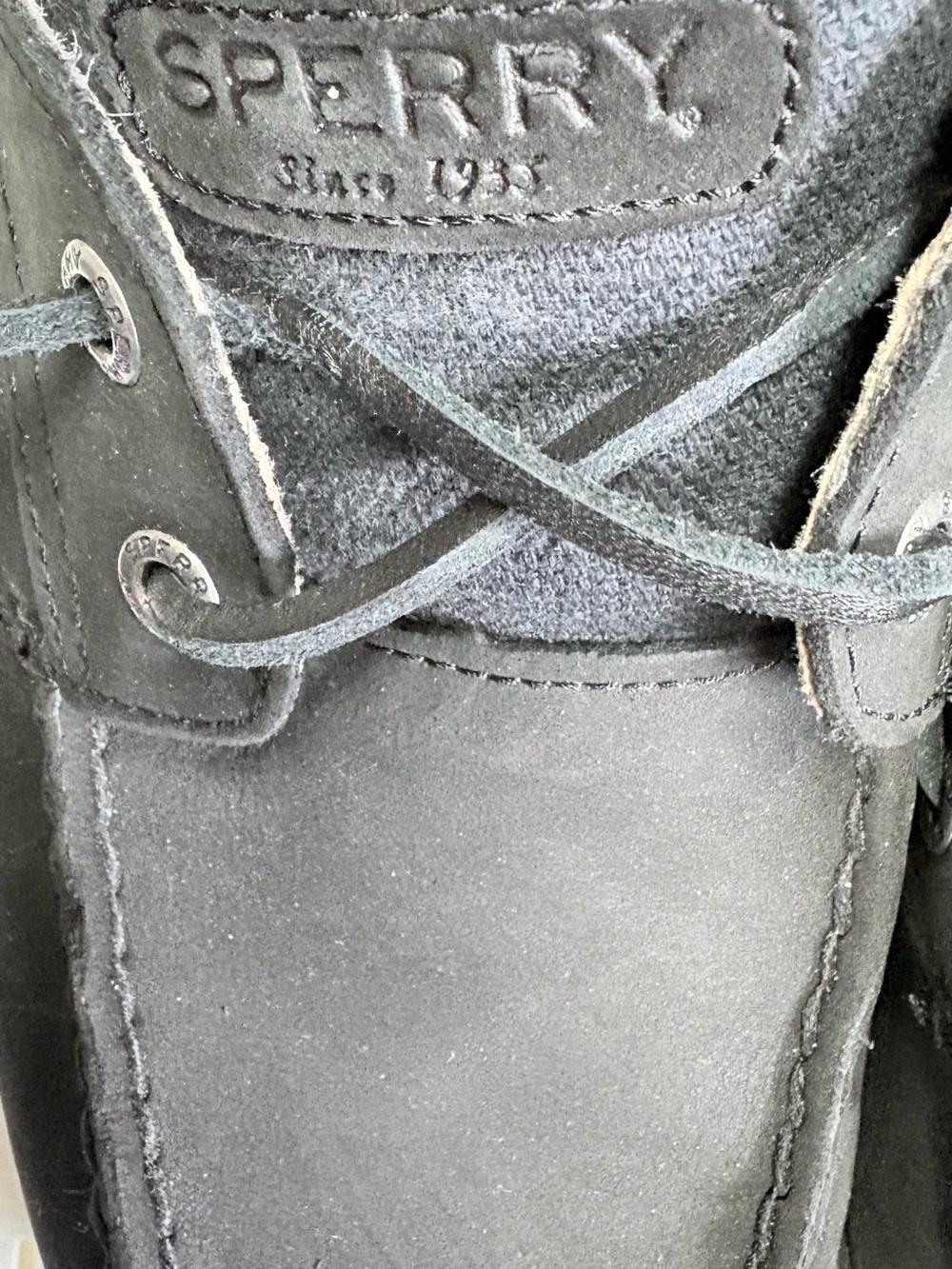 Sperry women’s Black Leather Boat Shoes - Picture 5 of 7